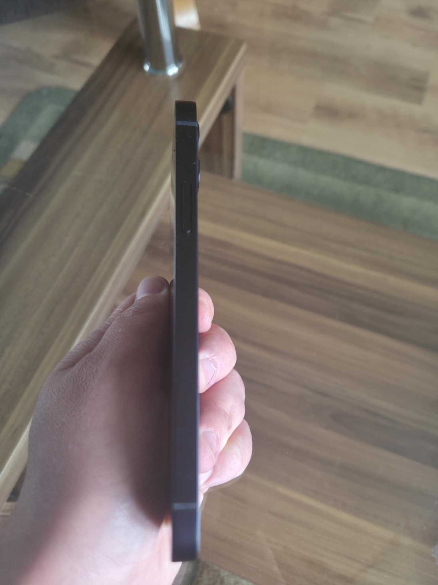 iPhone 12 64GB stan bdb + ładowarka