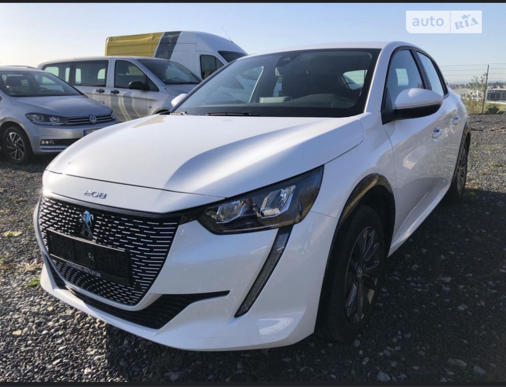 Продам Peugeot e208