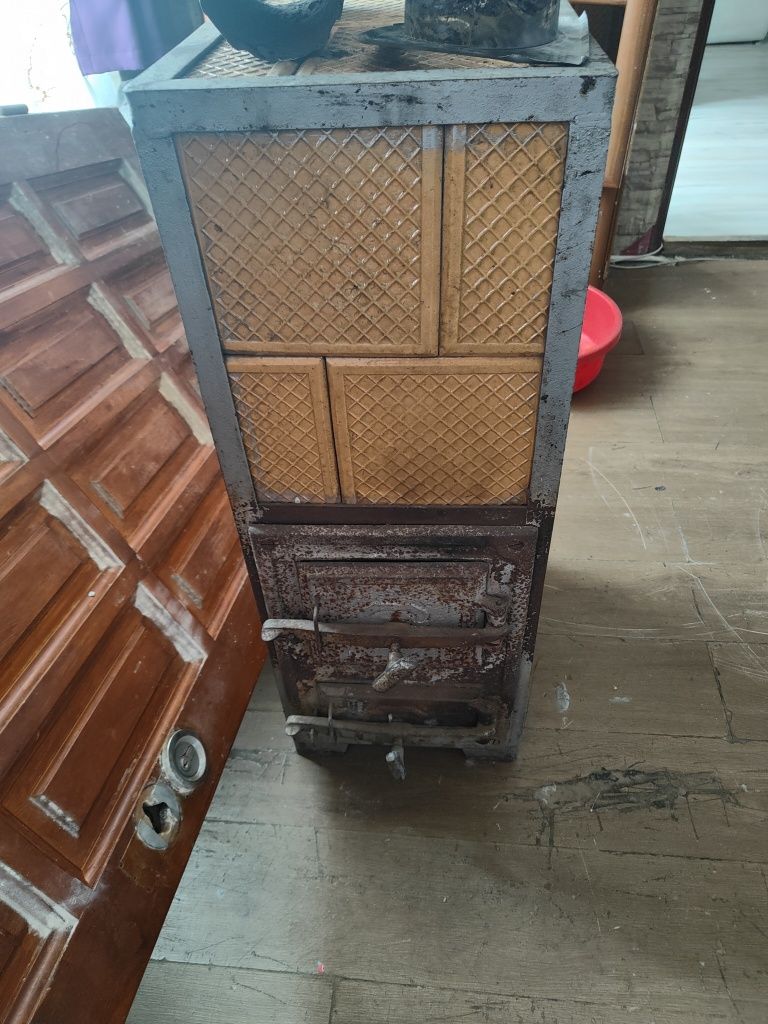 Sprzedam piec pokojowy
