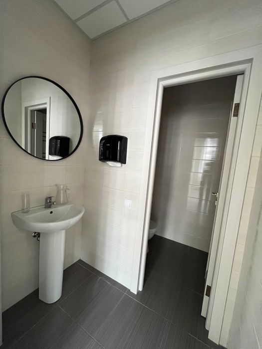 БЕЗ% Продам офіс Глибочицька 17, з ремонтом, площа 76 кв.м.