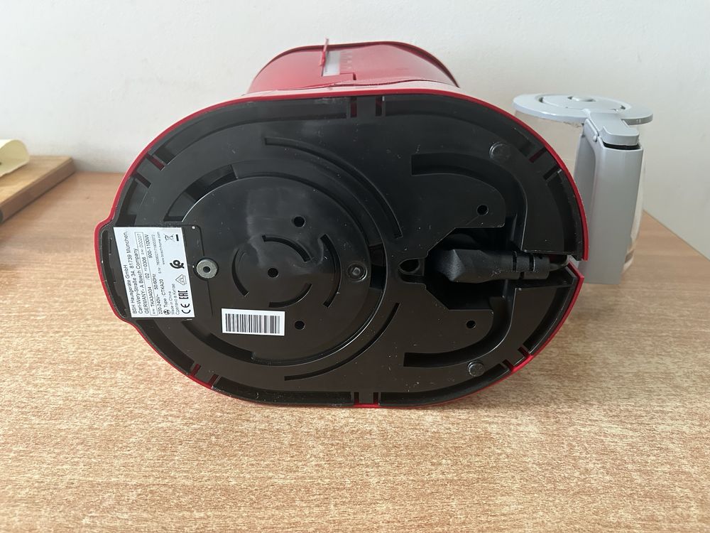 BOSCH ekspres do kawy przelewowy czerwony TKA3A034