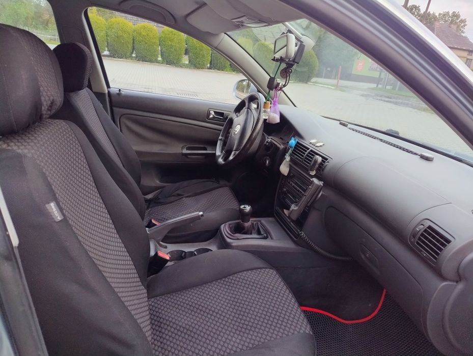 Volkswagen Passat B5 fl 1.9 TDI hak idealnie zdrowy