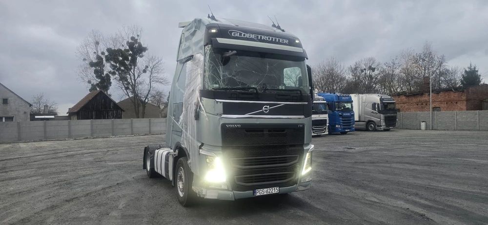Volvo FH  Volvo fh uszkodzony