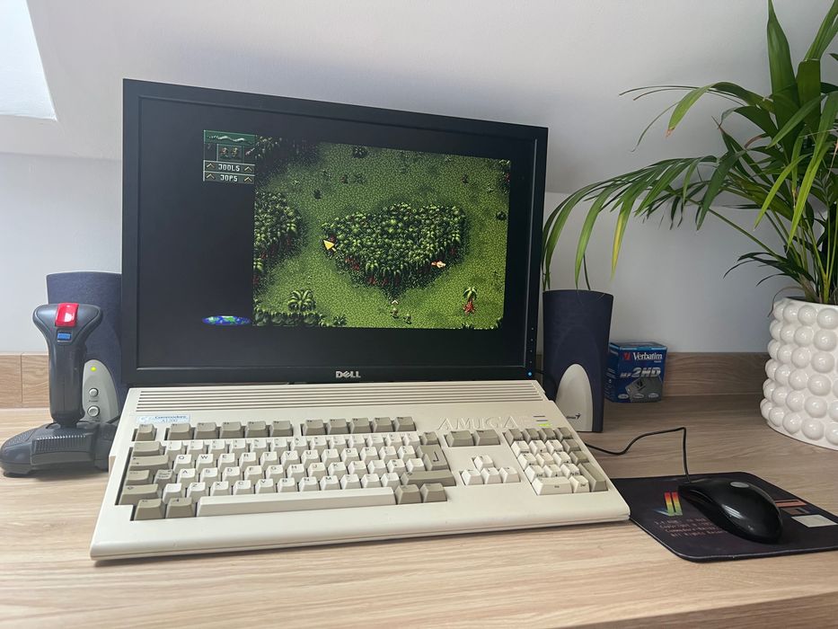 Amiga 500/600/1200 Karta CF/SD, Gotowiec GRY, DEMA, PROGRAMY !!!