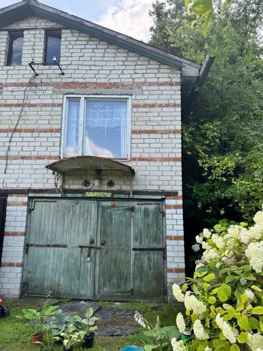 3-к квартира з гаражом, ділянкою в центрі м.Кременець