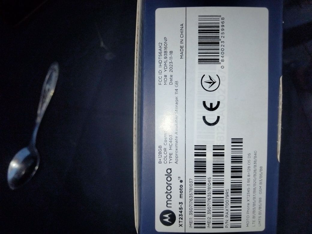 Продам смартфон Motorola e 13