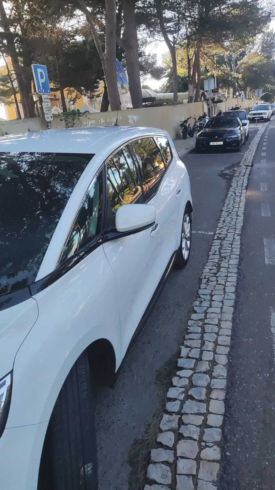 Renault Scénic 7 lugares 1.7 automático 2019