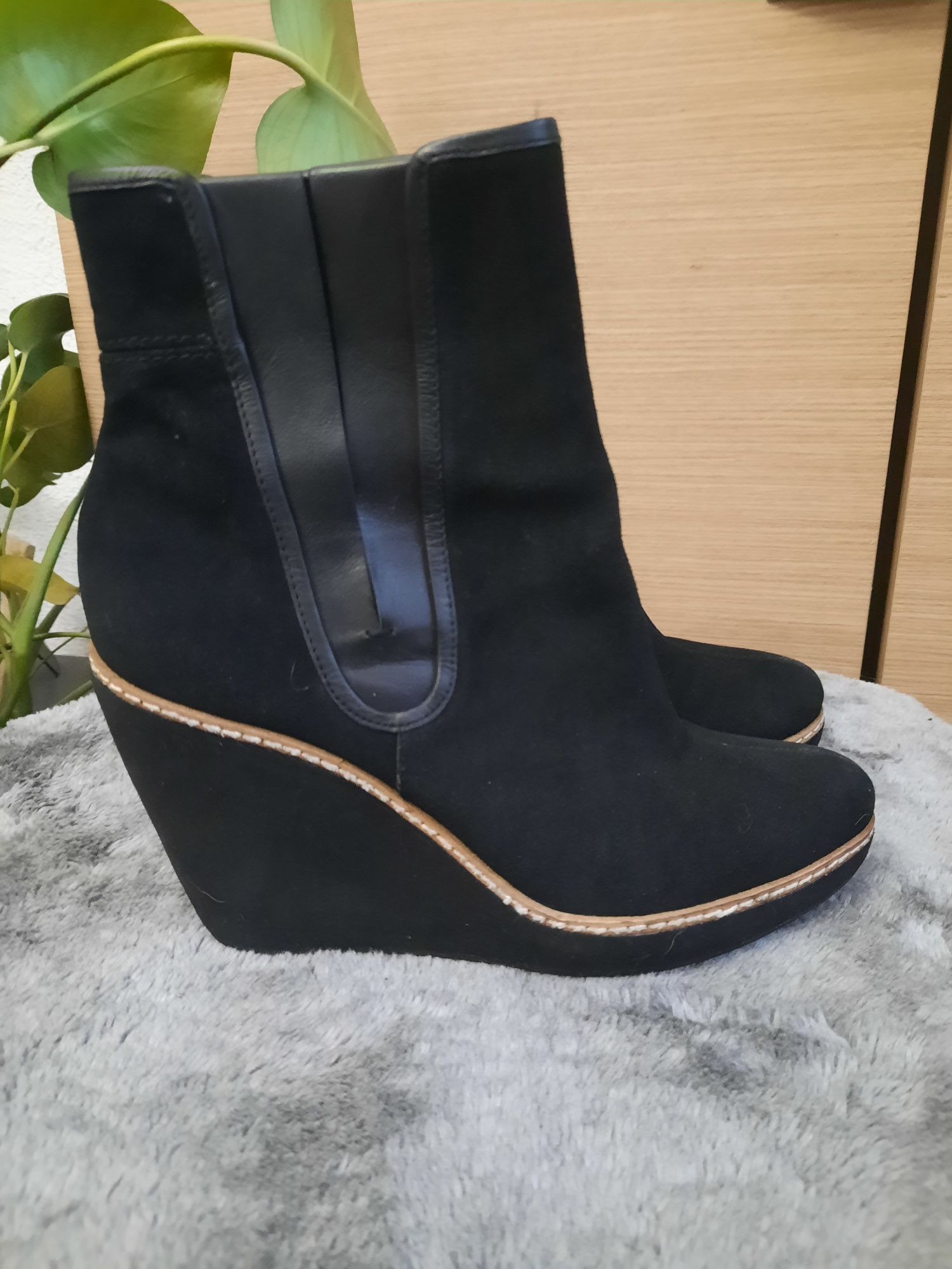 Botki kozaki , eleganckie, koturn, Calvin Klein r.39