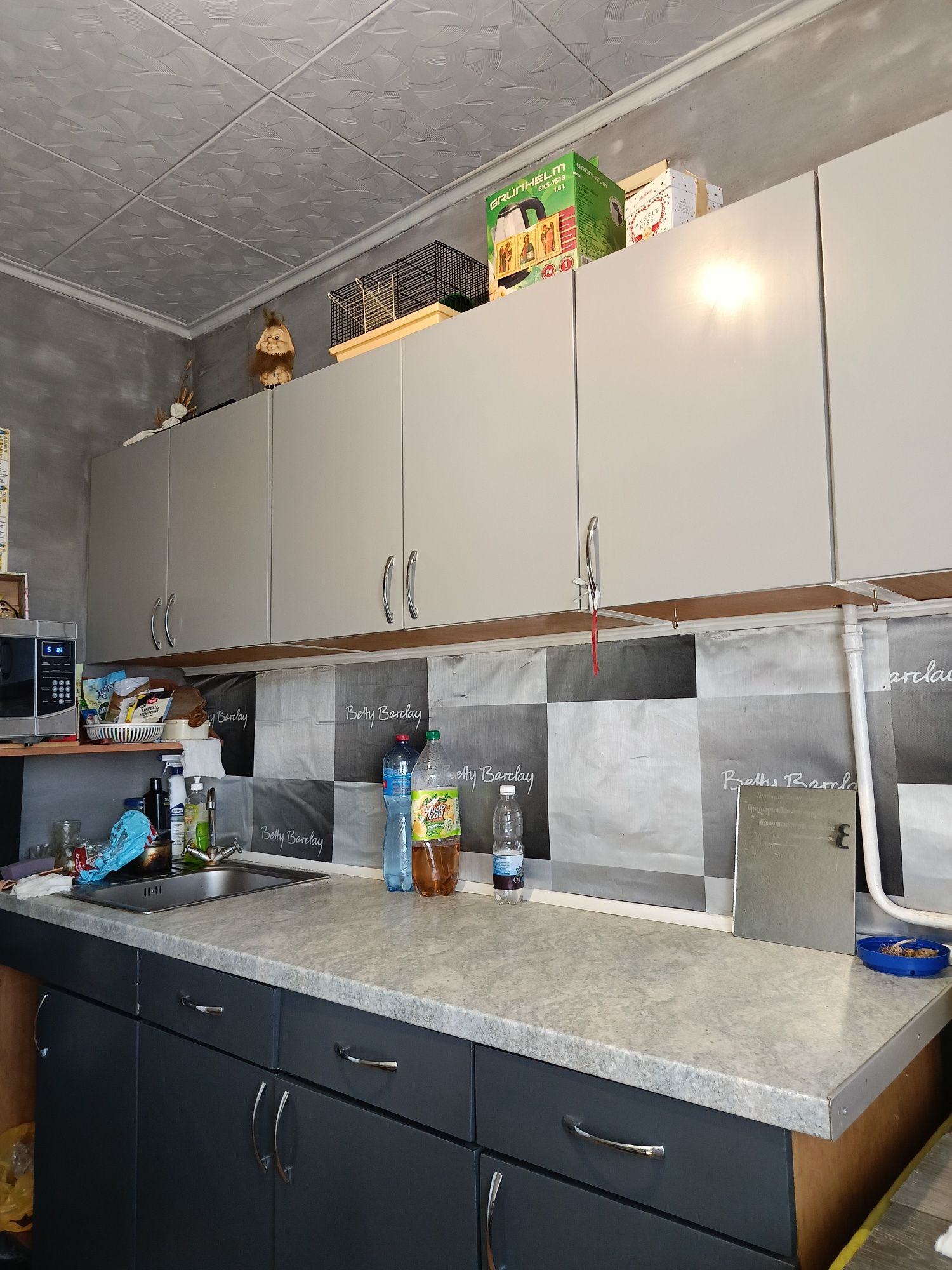 Продам 2 квартиру, частково  меблі, власна кладовка, вул.Г.Сталінграда