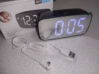 Часы будильник с зеркальным LED дисплеем электронные настольные
