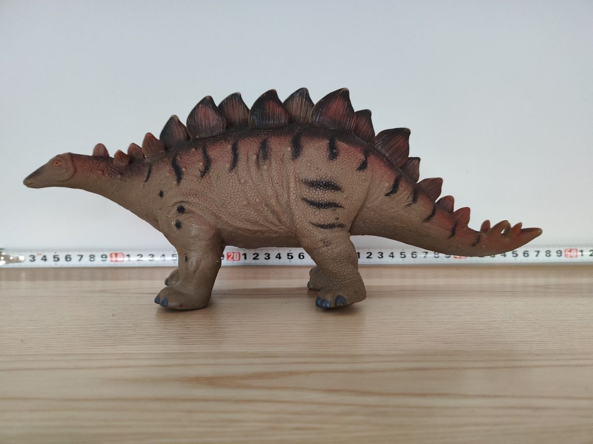 Figurki dinozaurów, bardzo duże, stan bardzo dobry