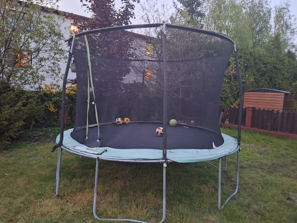 Trampolina 330 cm z Castorama
