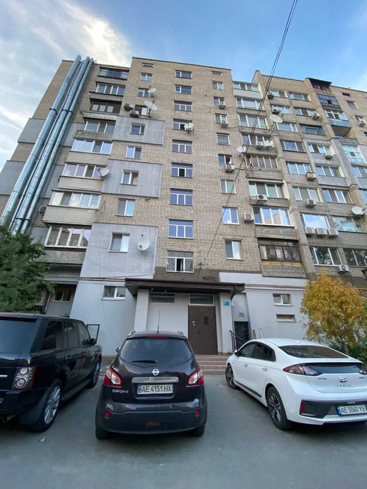 Продажа в  центре,2- ком .кв. Сичеславская набережная