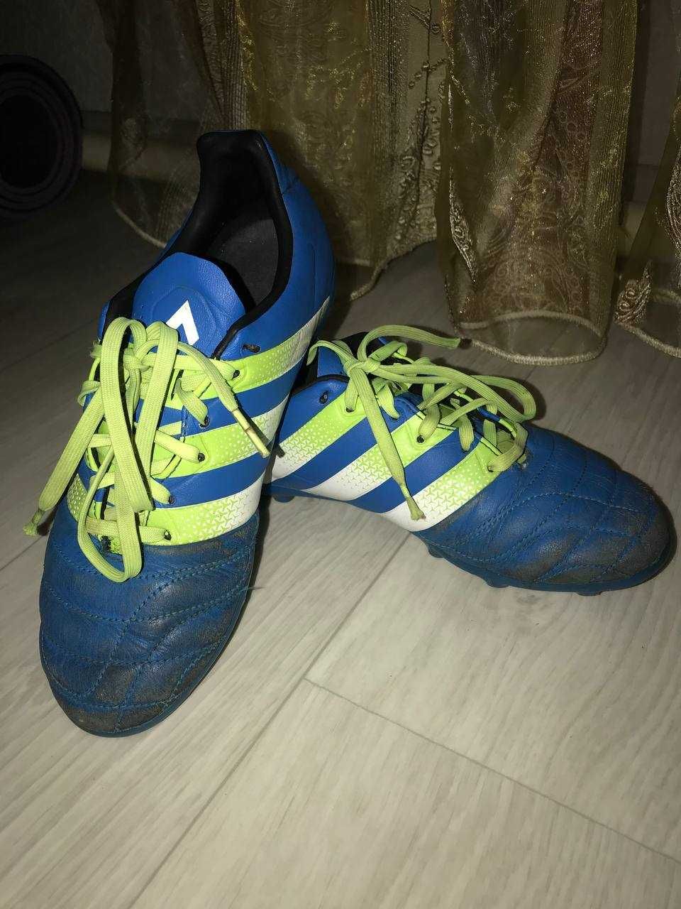 Продам бутсы adidas 38р