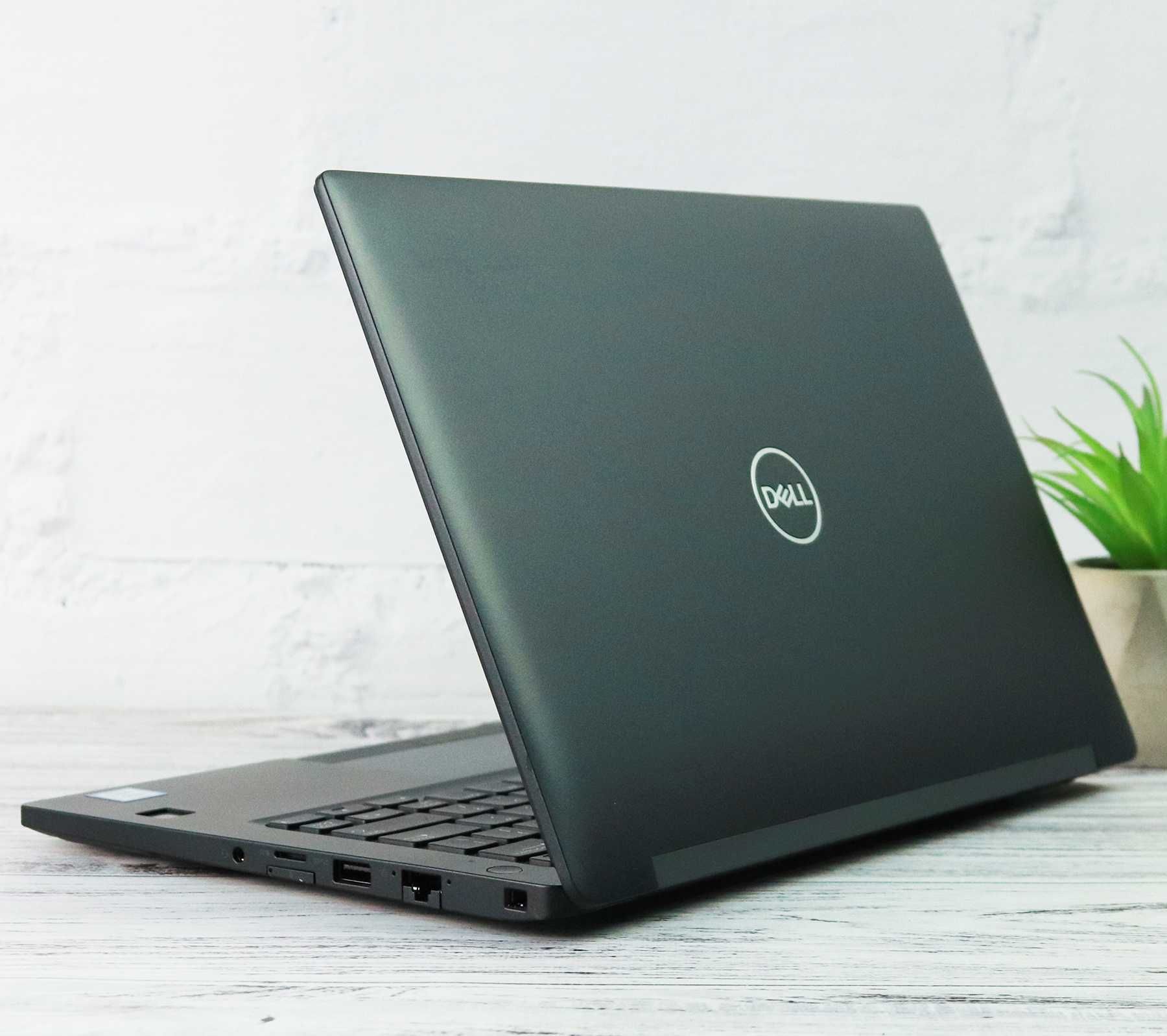 Сенсорний ноутбук 13.3" Dell Latitude 7390 i5-7300U 8/128Gb FullHD IPS