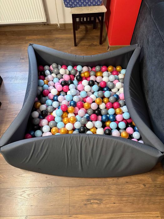 Suchy basen kojec+piłki