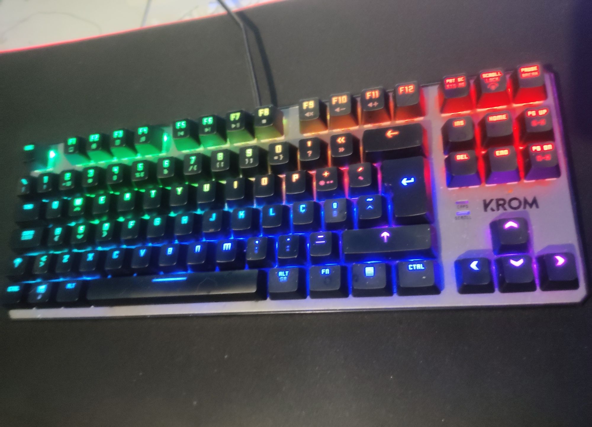 Teclado Mecânico Krom Krenel TKL