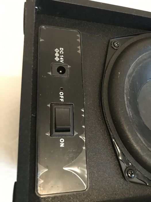 Soundbar z subwooferem