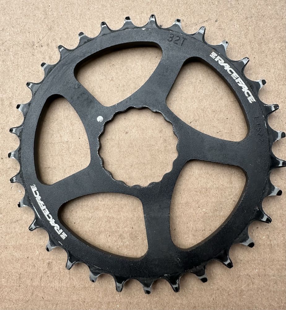 Zębatka RaceFace 32T