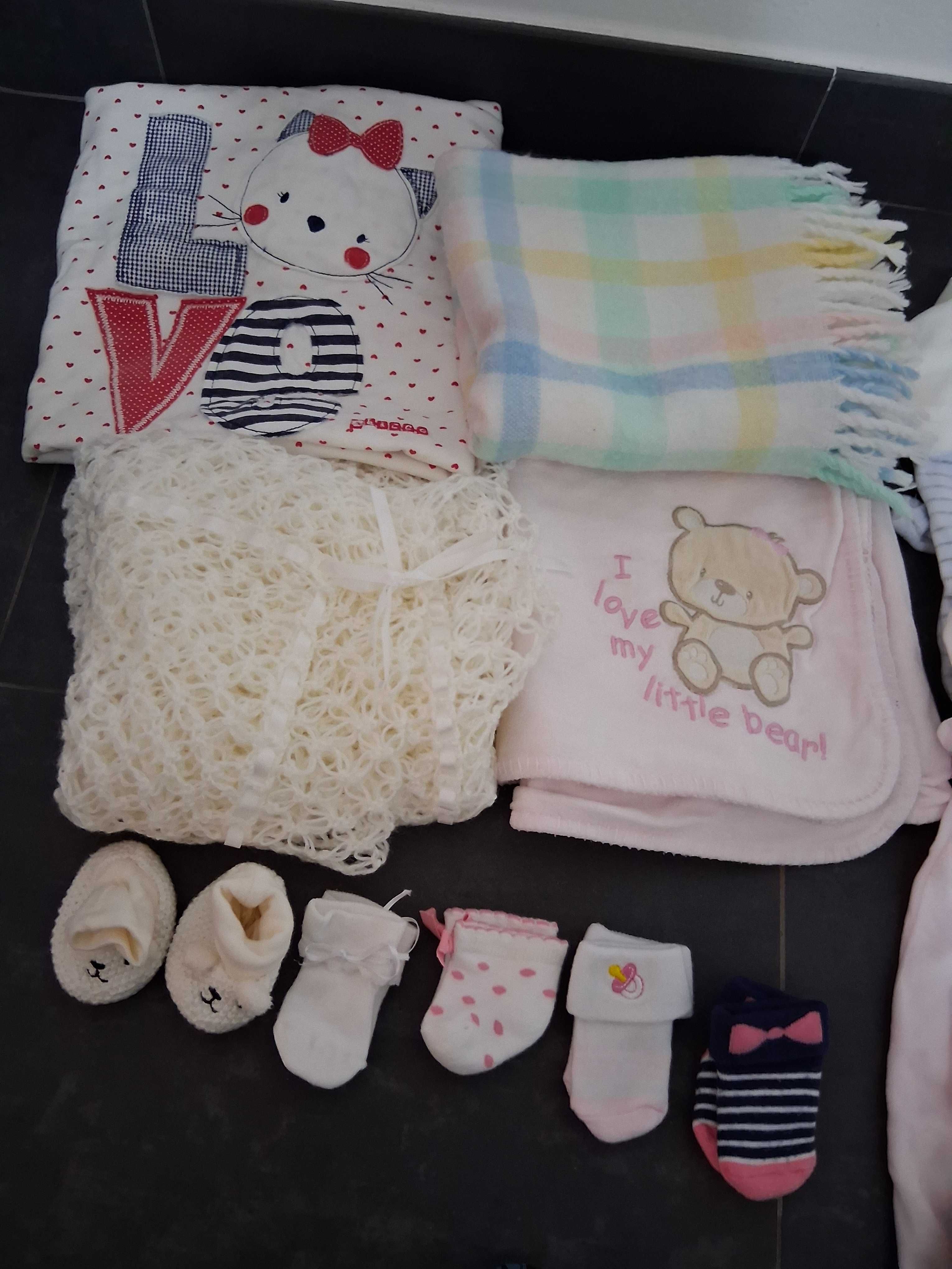 Roupa bebé/menina