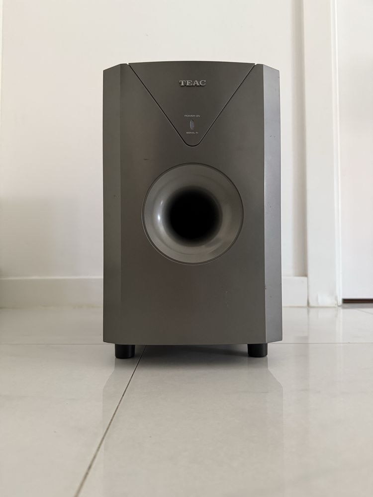 Subwoofer Teac 70W (PL-D2000SW)