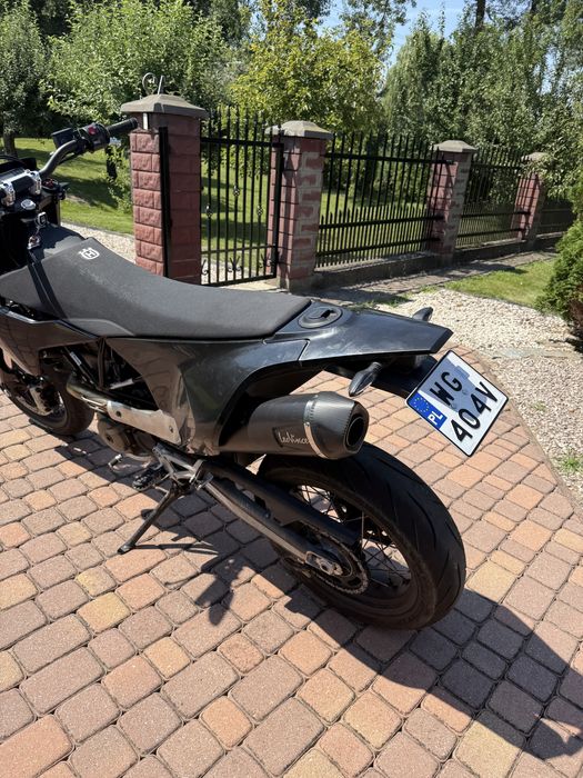 Husqvarna 701 supermoto