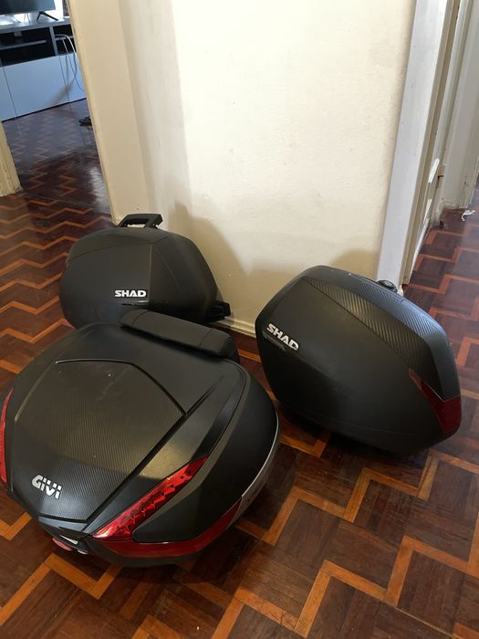Top Case Givi com Malas laterais