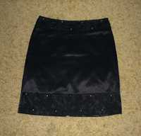 Czarna satynowa spódnica roz. 38 M koronka