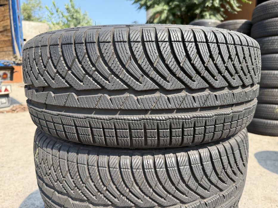 225/45 r18 Michelin Pilot Alpin PA4 24 год 95% Резина зимняя