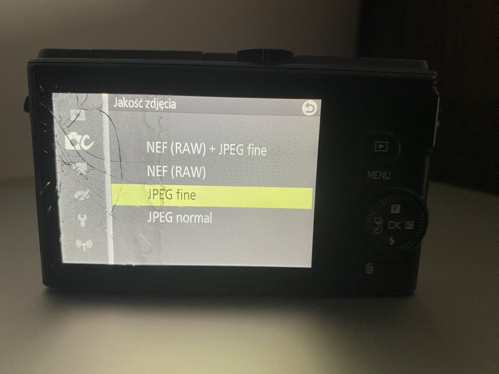 Nikon J4, bezlusterkowiec, mały przebieg