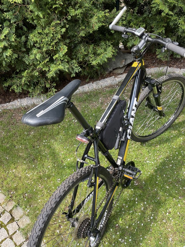Giant Revel 4 rower górski uzywany gratis akcesoria