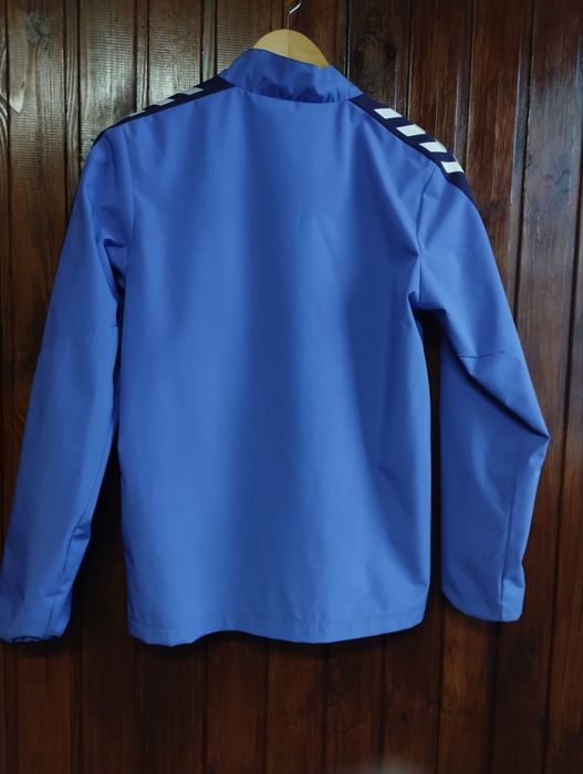 Вітровка Ewerton