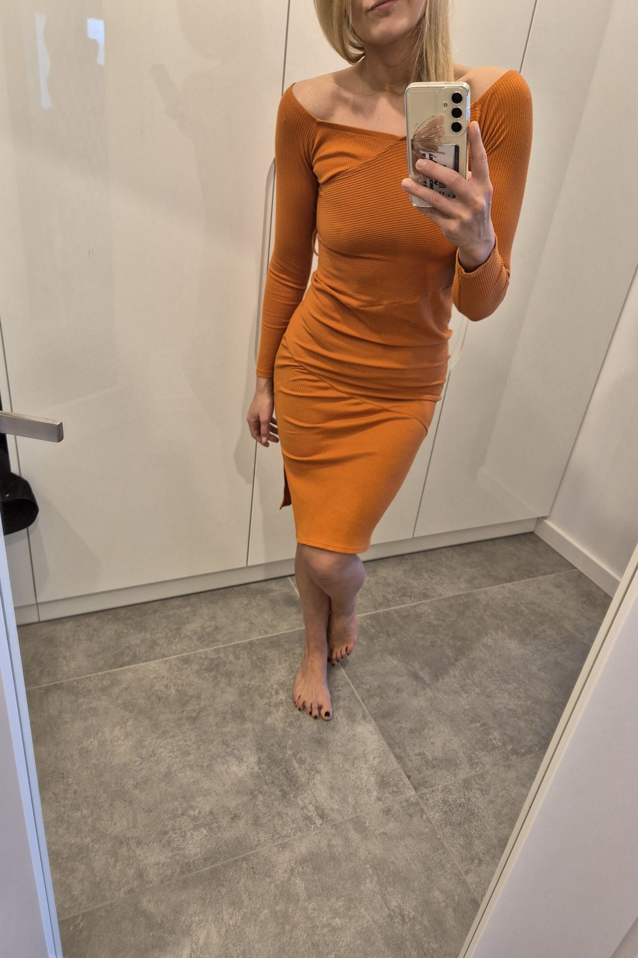 River Island 38 M sukienka midi pomarańczowa dekolt v nowa z metkami