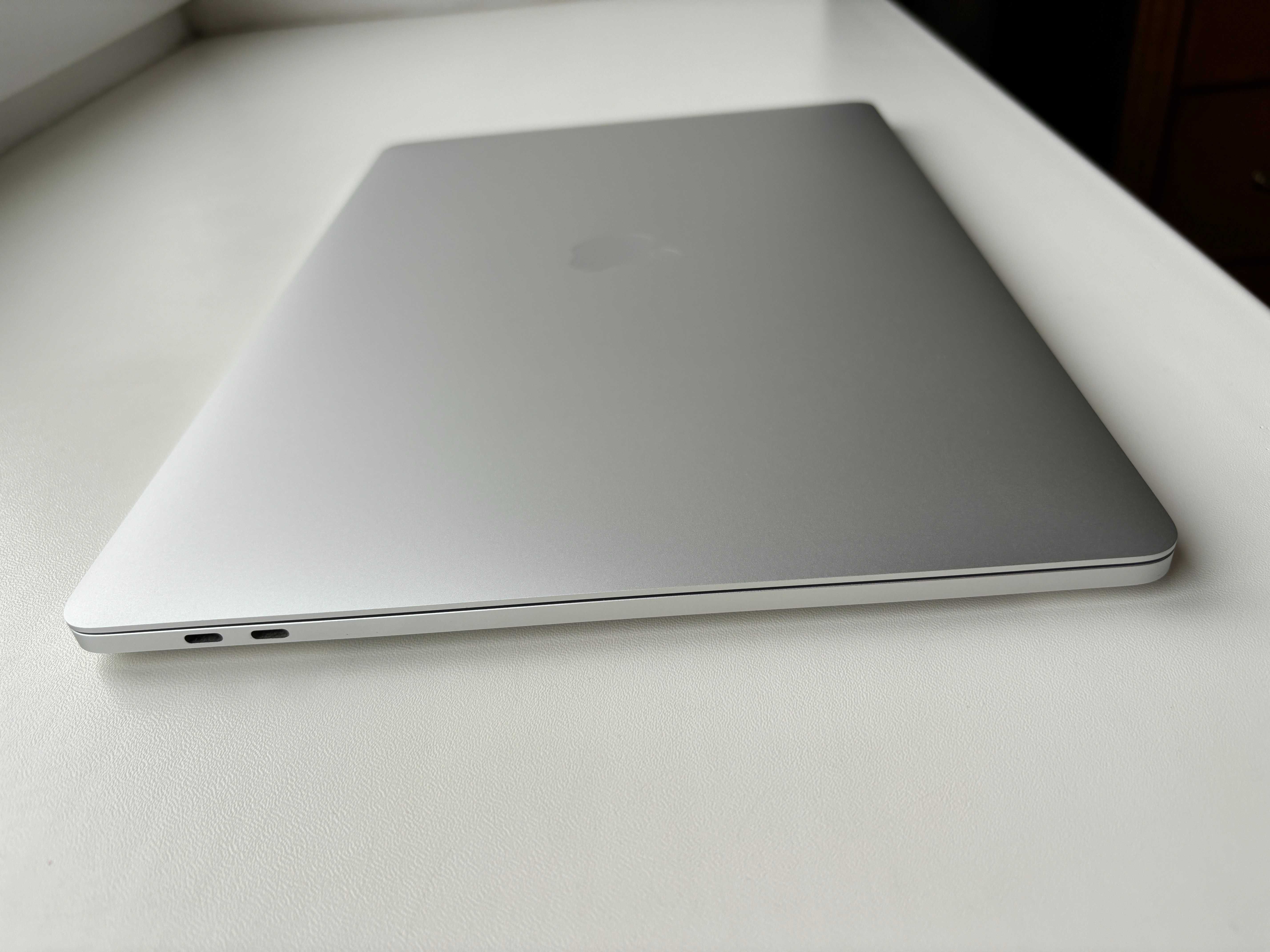 MacBook Pro 15" 2017 (i7 2,8GHz/16/512/Radeon Pro 555) Корпус як новий