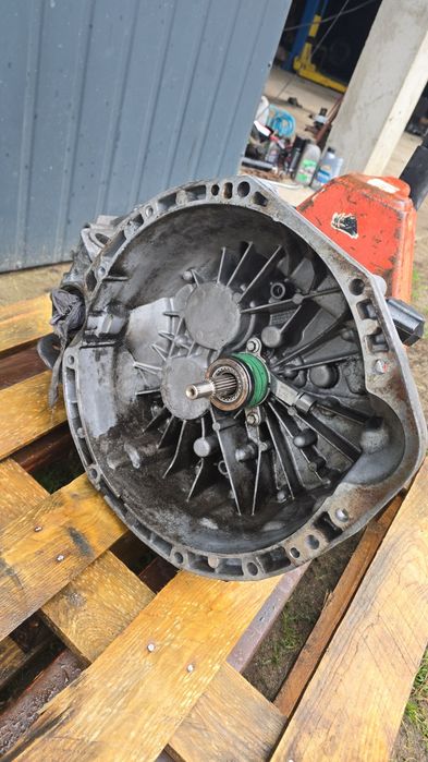 Skrzynia biegów renault master biegów  2,3  pf6 m9t