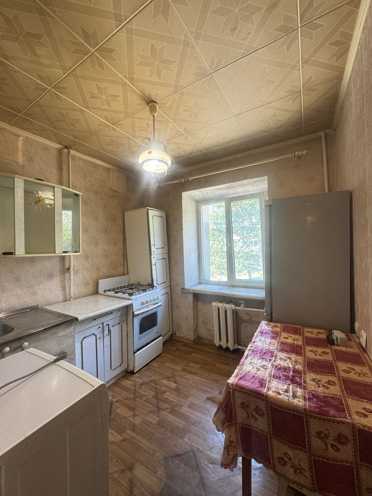 Продам однокомнатную квартиру в начале пр. Слобожанского