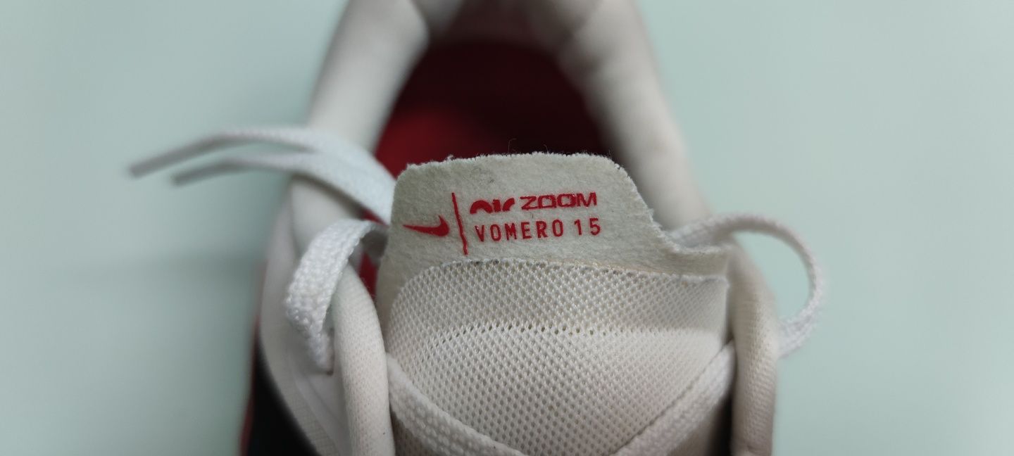 Tênis ASICS Vomero 15 42.5