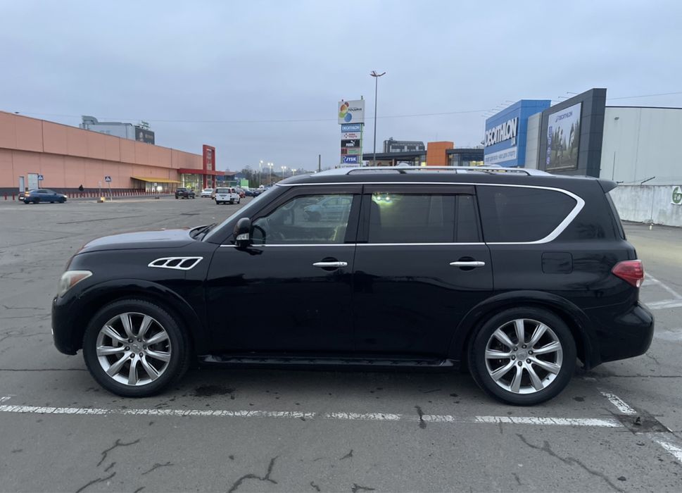 Продам Infiniti QX56 2010 5,6 бензин