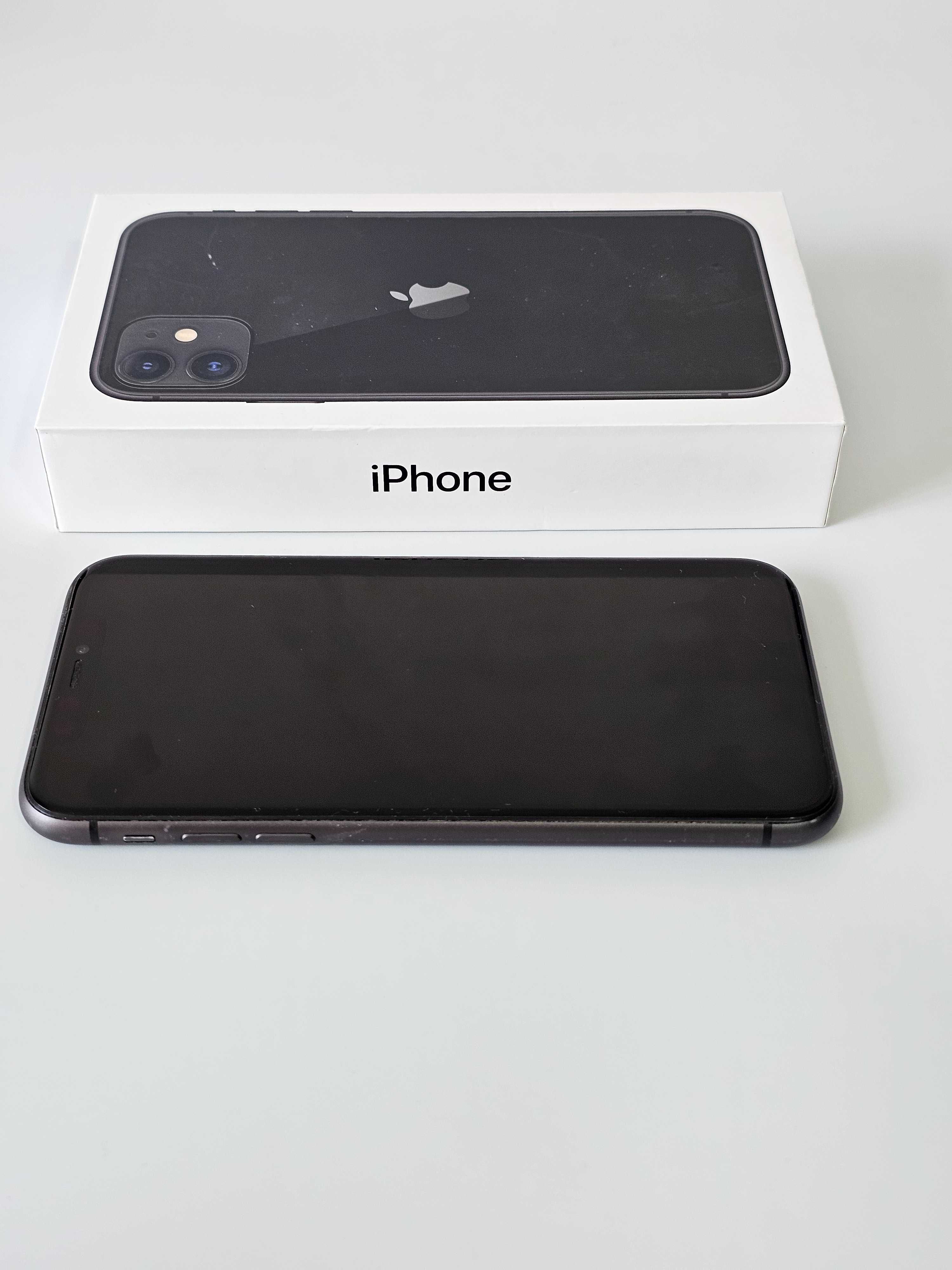 Iphone 11 com 128Gb em ótimo estado. Bateria a 73%. Tudo de origem