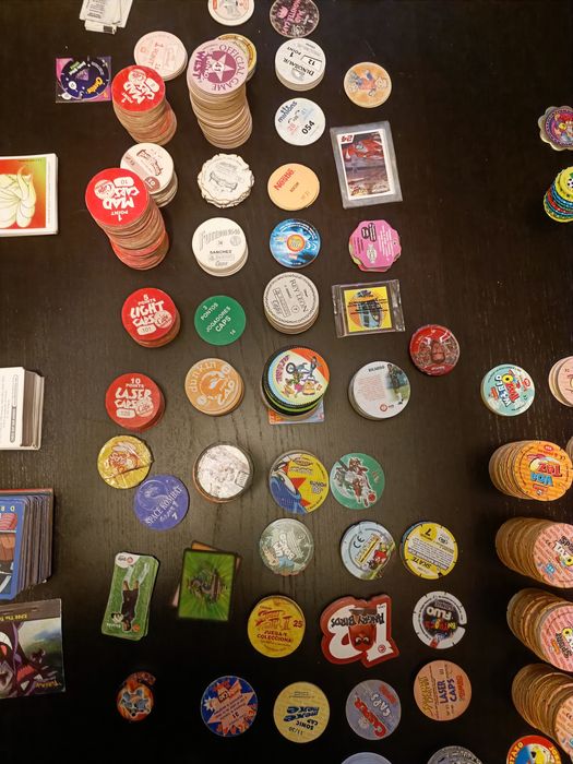 Lote de tazos variados
