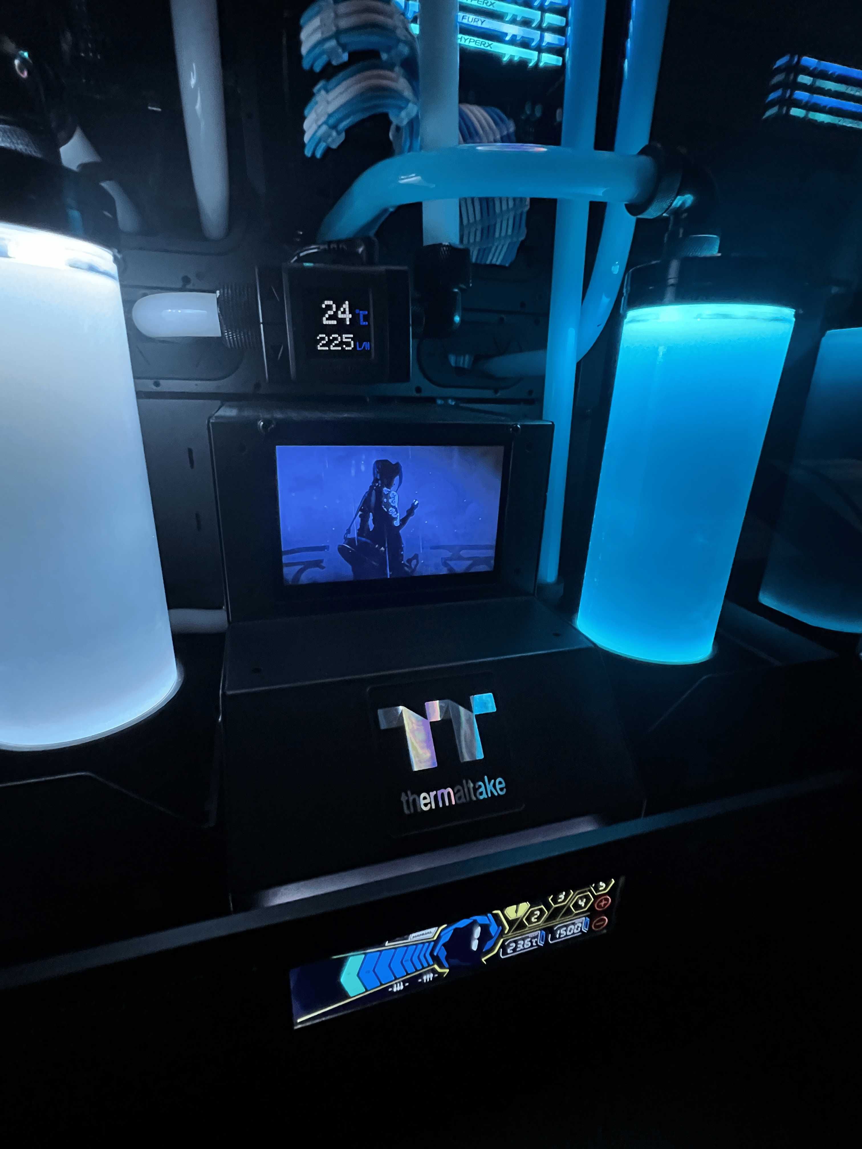 Komputer custom Thermaltake Tower900 build RTX3080 / Ryzen 5800X