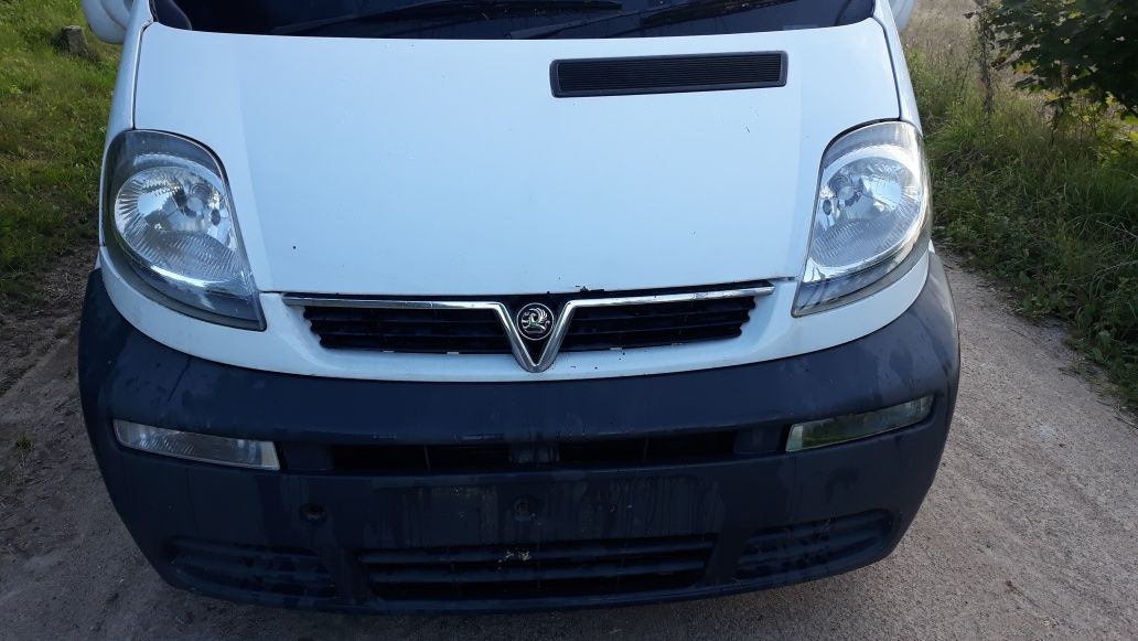 Przód kompletny opel vivaro 2005 rok zderzak lampa pas przedni