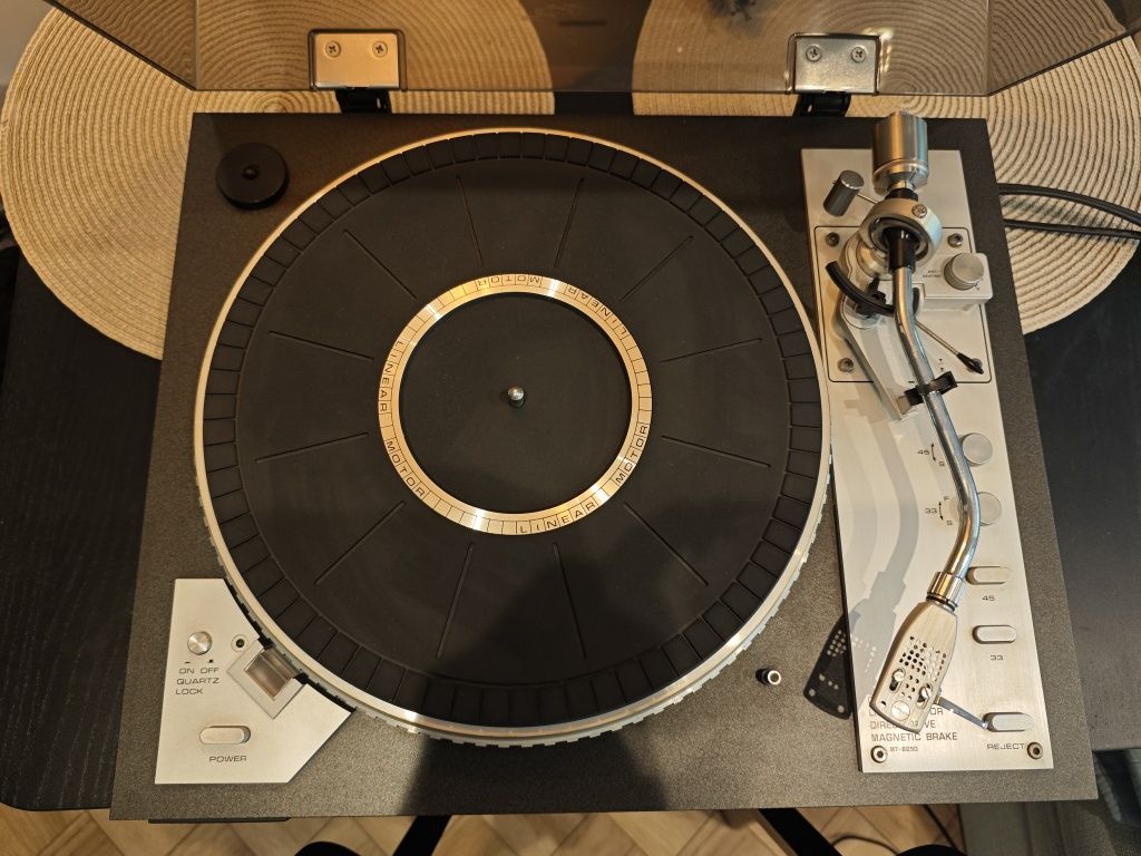 Gramofon Fisher MT-6250 Studio Standard - Quartz Lock, Direct Drive