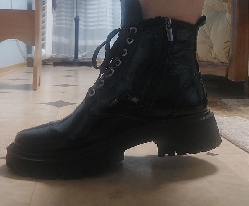 Ботинки лакові натуральні