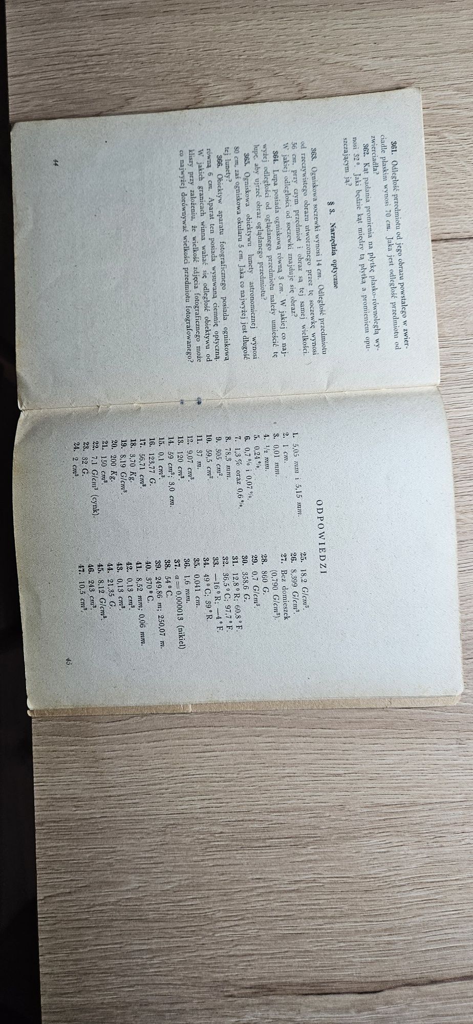 ,,Zbiór zadań z fizyki z wynikami " Stanisław Biernacki