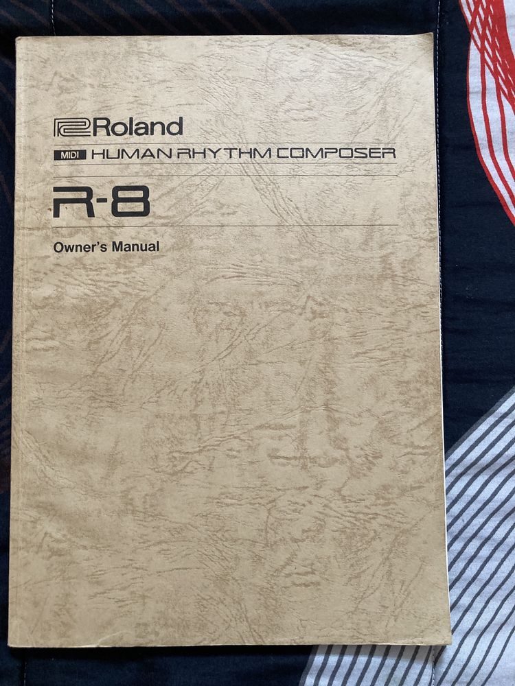 Roland R8 drum machine