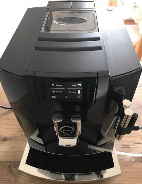 кофемашинка Jura E80