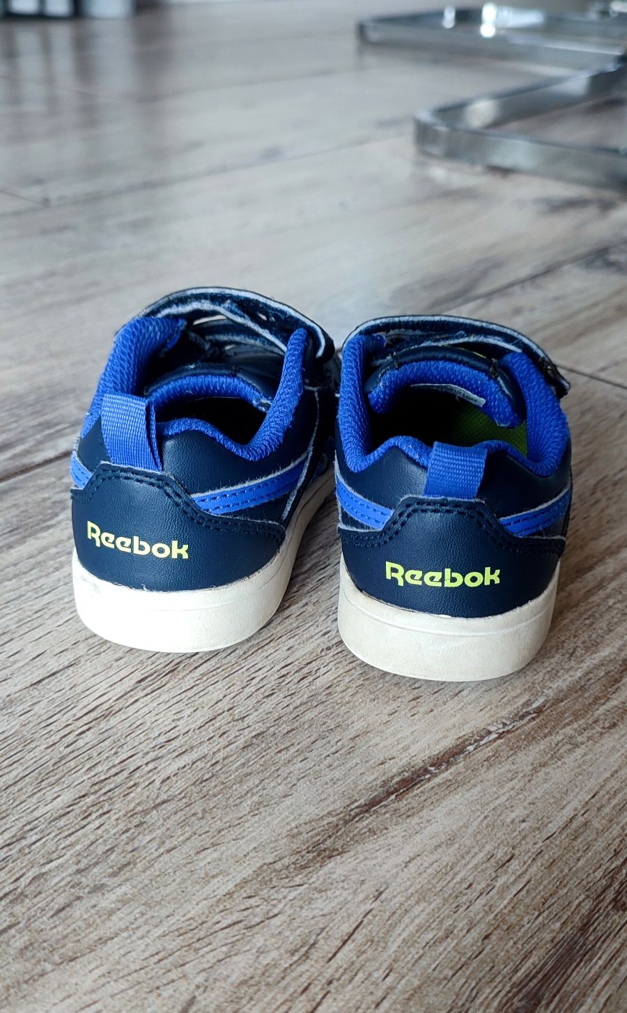 Buty chłopięce Reebok r. 24