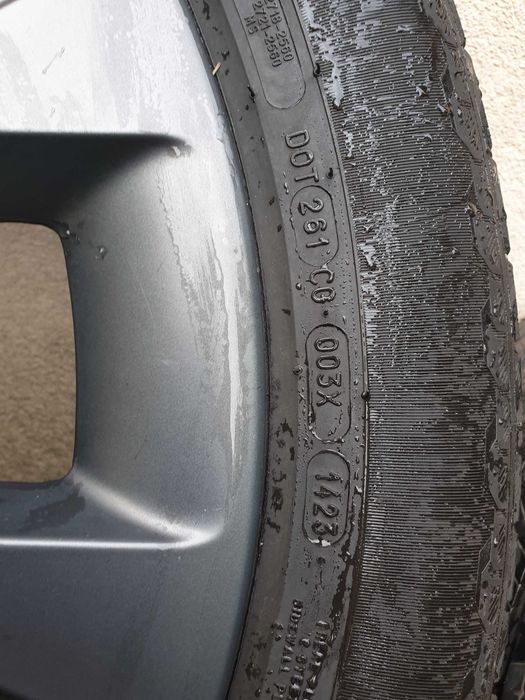 Felgi Range Rover 21 cali Opony Michelin 275/50/R21  M+S 2023 rok