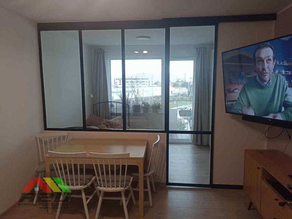 Ściana szklana, działowa, drzwi przesuwne, przegroda pokoju A2U